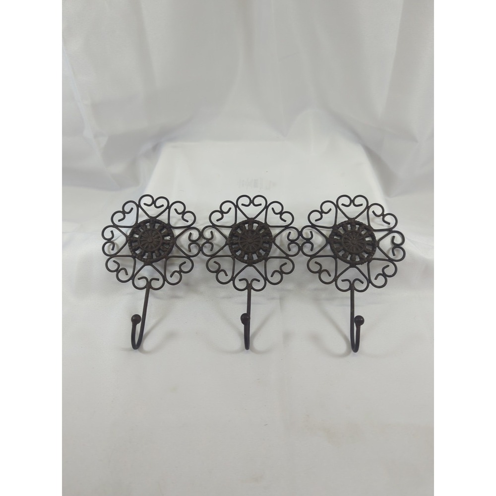 3 Hook Coat Key Hanger Decor Plaque Metal  Wrought Iron Hearts
